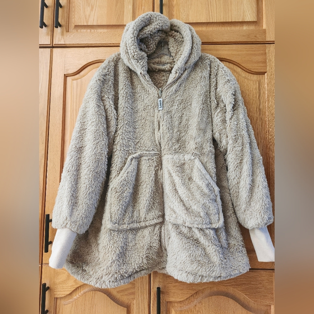 Womens *Sherpy - Sherpa Teddy Bear Hooded Zip  Jacket Size L
